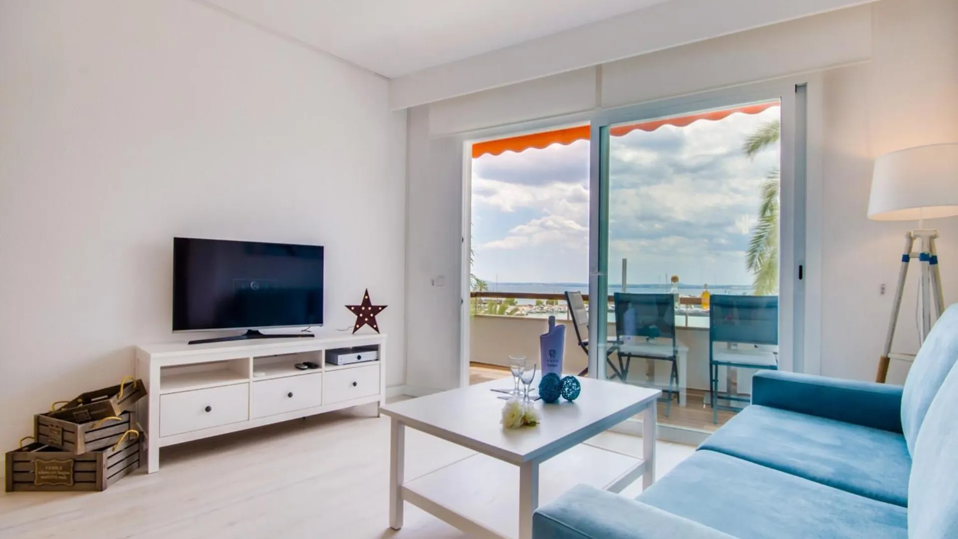 Apartment With Terrace In Majorca Alcudia  Hiszpania